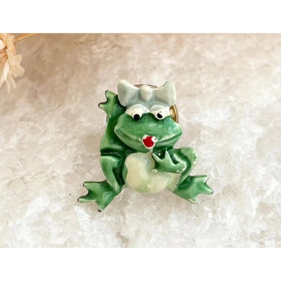 Jewelry - JJ Signed Frog Shaped Figural Enameled Vintage Cute Jewelry Brooch | Lapel Pin